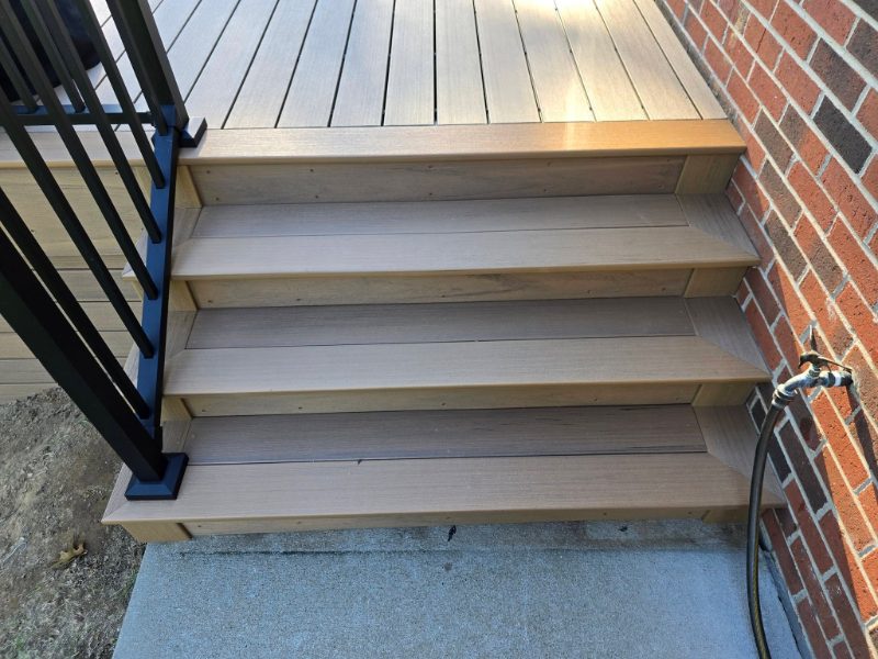 Deck & Fence Builder materials and craftsmanship in Salem